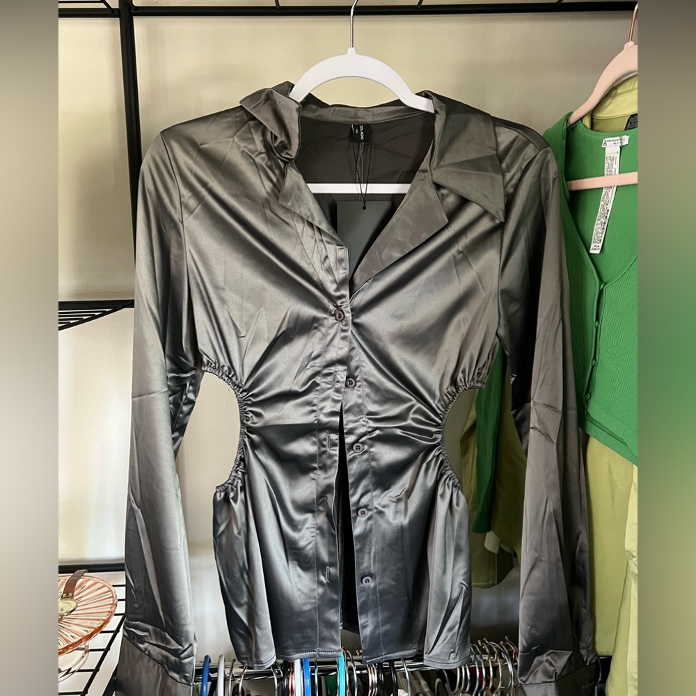 NWT Solado Silver Satin Long Sleeve Button Up w/ Cutouts - XS
